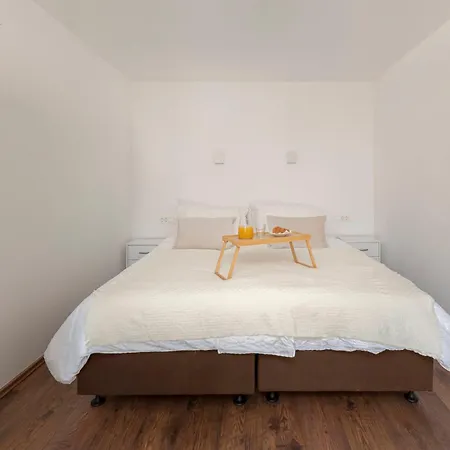 Apartma Deluxe 55